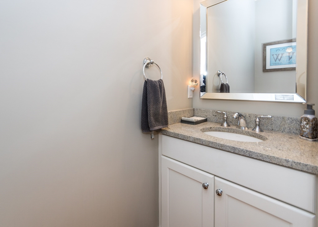 22 Grove Street, Unit 2 Waltham, MA 02453 - Photo 24 of 37