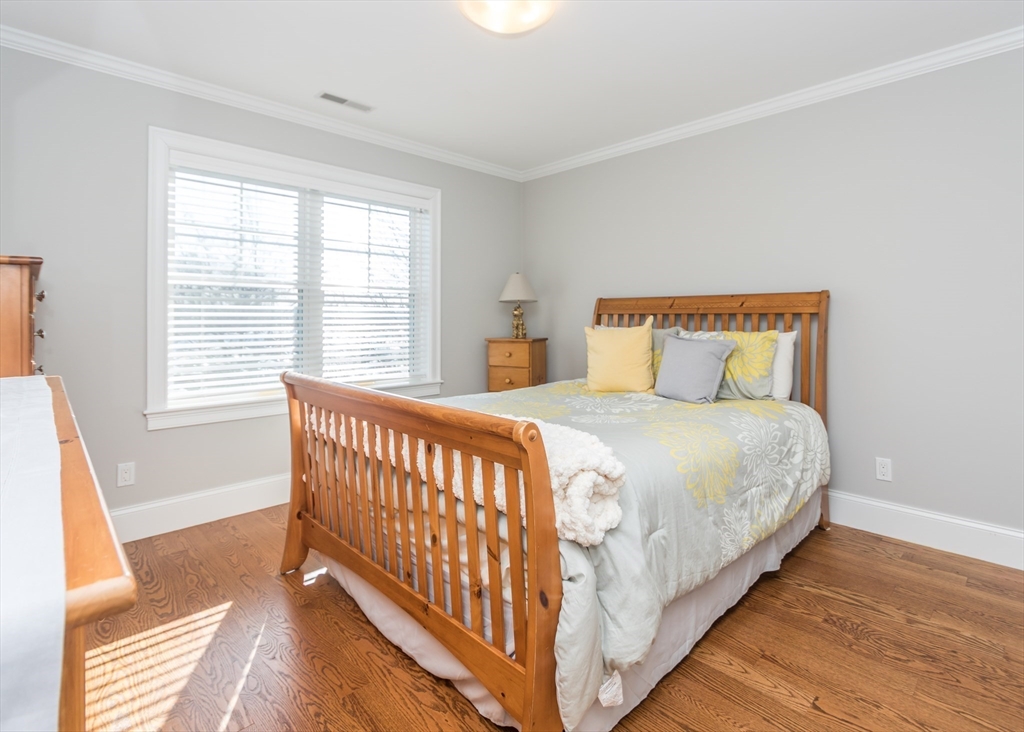22 Grove Street, Unit 2 Waltham, MA 02453 - Photo 28 of 37