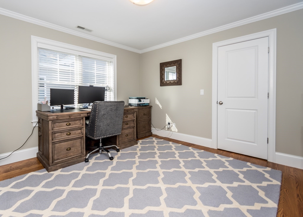 22 Grove Street, Unit 2 Waltham, MA 02453 - Photo 31 of 37