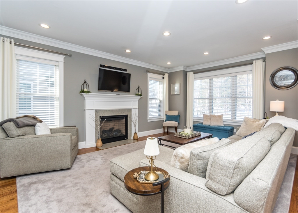 22 Grove Street, Unit 2 Waltham, MA 02453 - Photo 10 of 37
