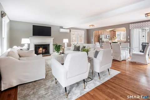 $1,318,000 | 39 Tannery Lane South, Weston, CT 06883