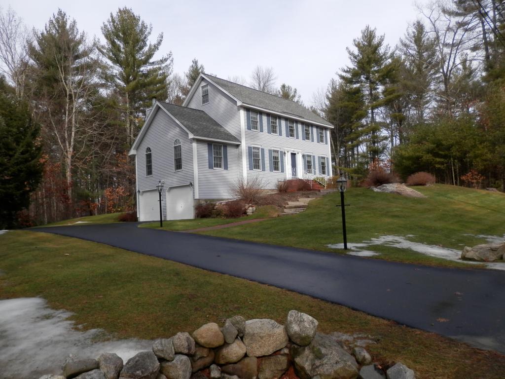 183 Beals Road Bedford, NH 03110 - Photo 2 of 35
