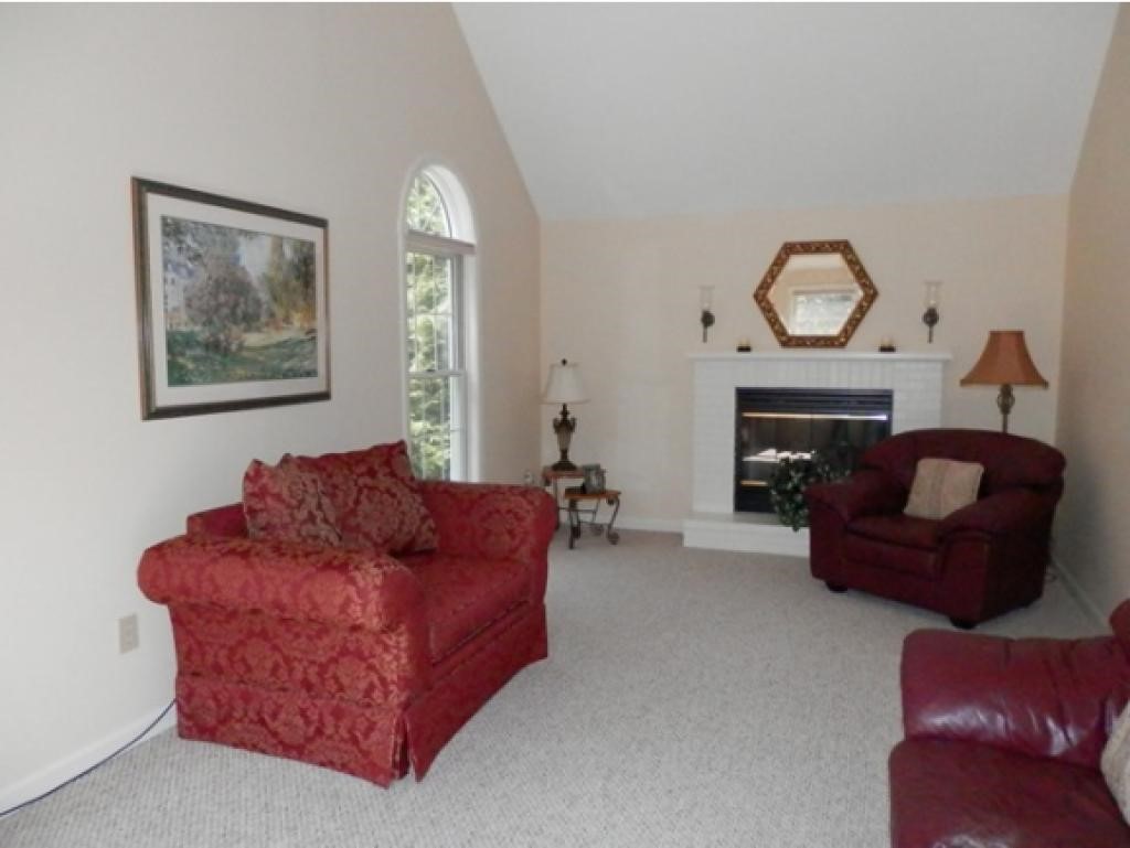 183 Beals Road Bedford, NH 03110 - Photo 12 of 35