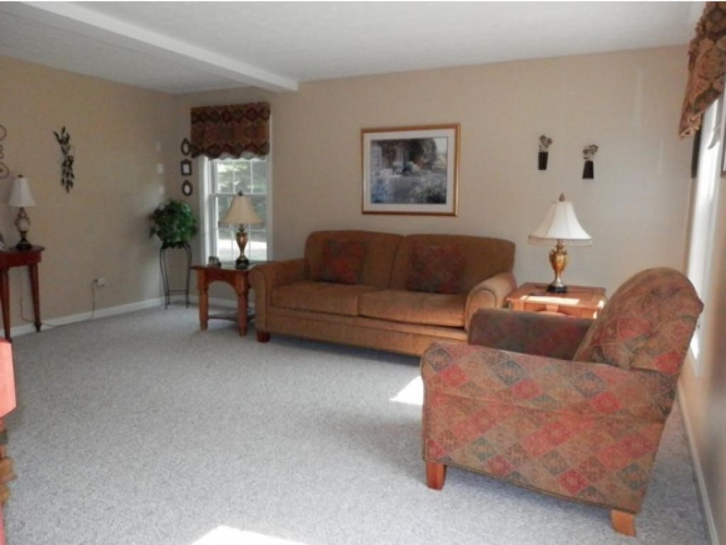183 Beals Road Bedford, NH 03110 - Photo 14 of 35