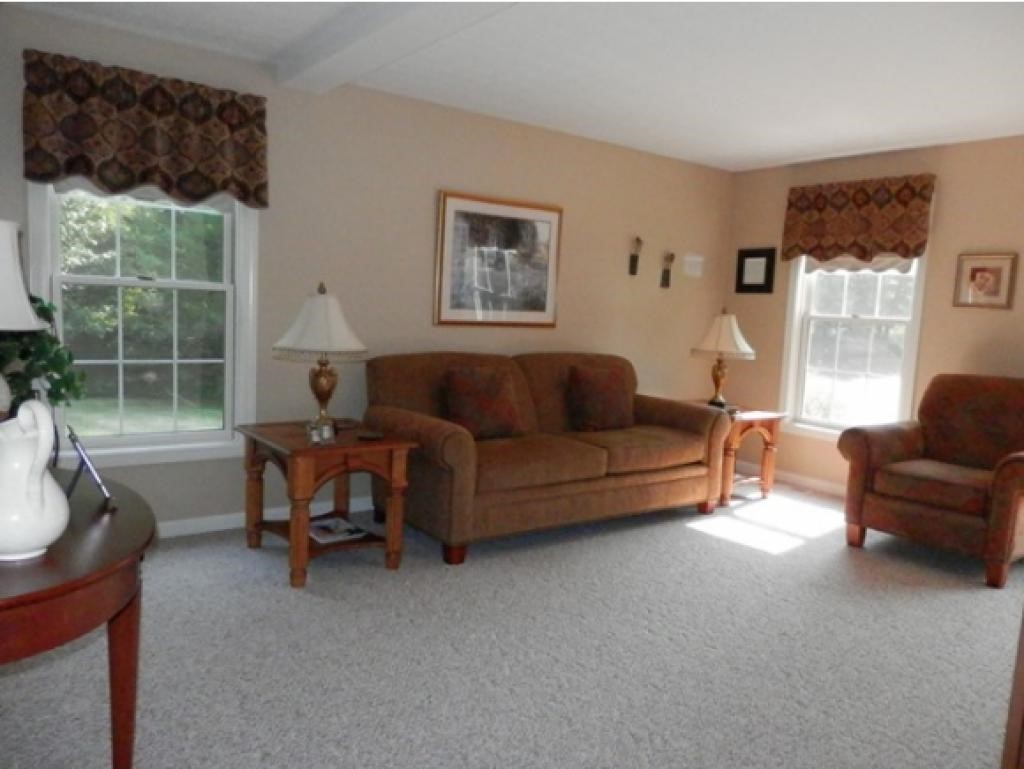 183 Beals Road Bedford, NH 03110 - Photo 15 of 35
