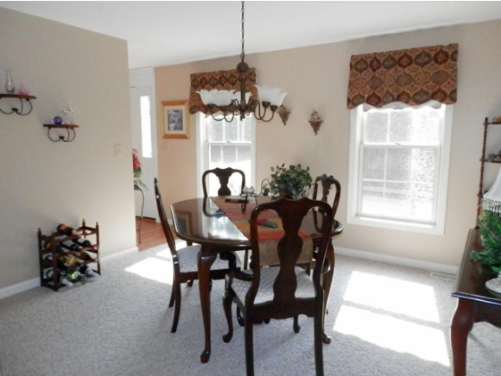 183 Beals Road Bedford, NH 03110 - Photo 16 of 35