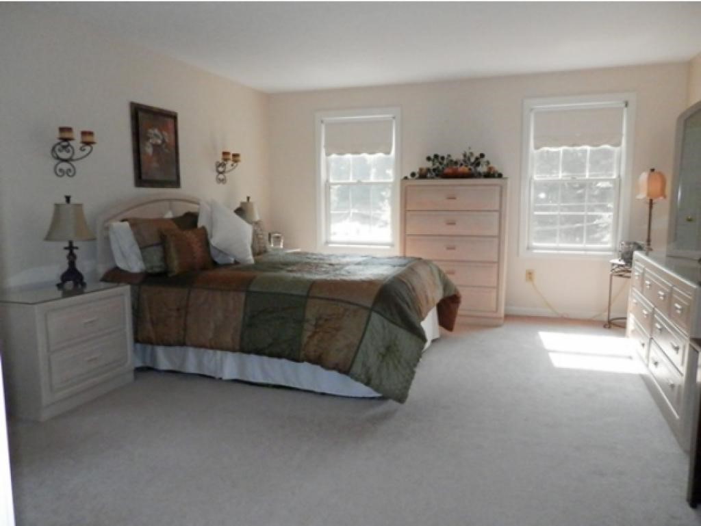 183 Beals Road Bedford, NH 03110 - Photo 19 of 35