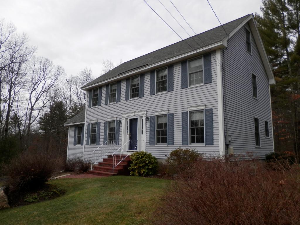 183 Beals Road Bedford, NH 03110 - Photo 3 of 35