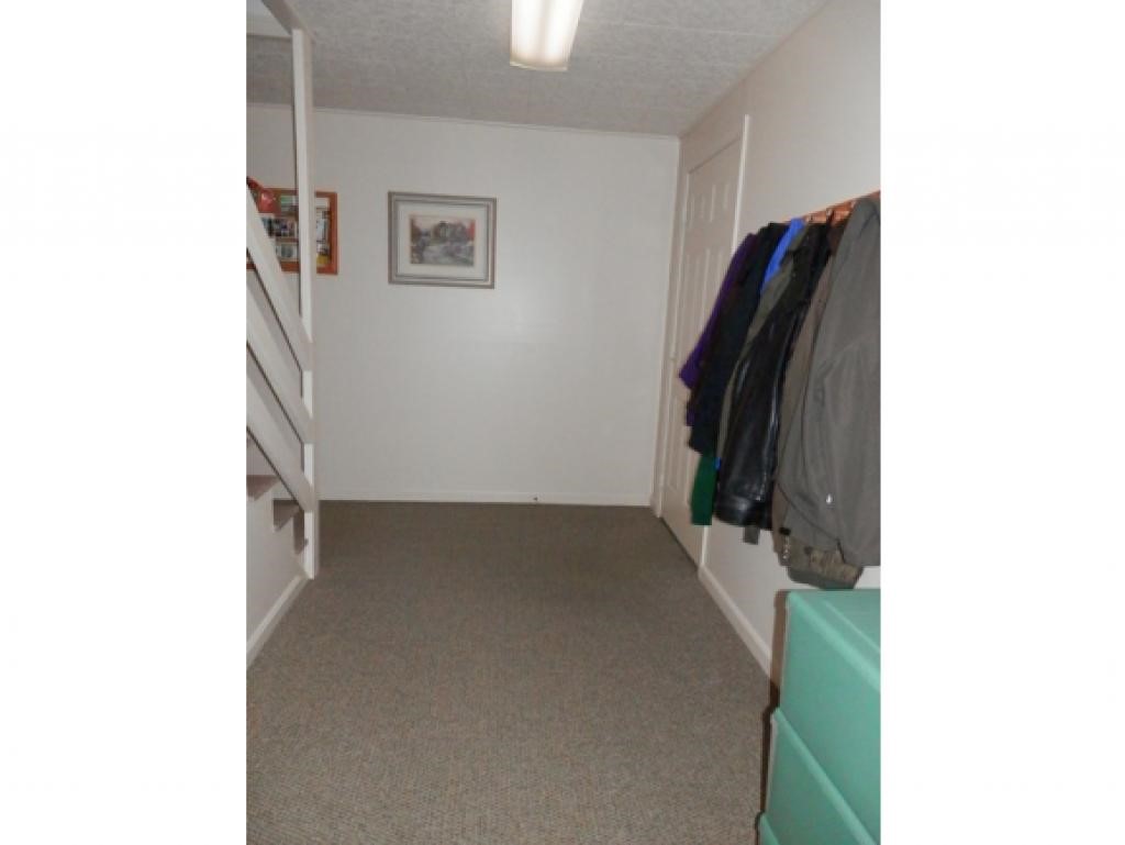 183 Beals Road Bedford, NH 03110 - Photo 27 of 35