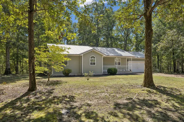 $252,900 | 414 Honeysuckle Lane, Hohenwald, TN 38462