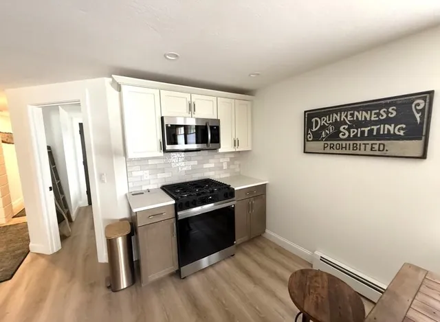 $2,900 | 2895 White Mountain Highway, Unit 2, Conway, NH 03860