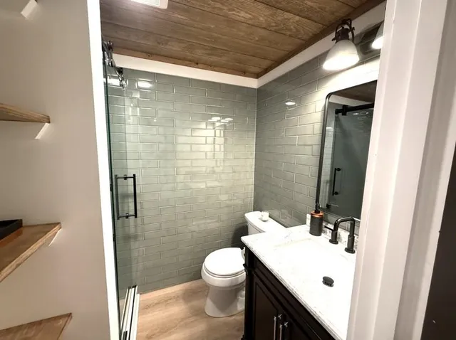 $2,900 | 2895 White Mountain Highway, Unit 2, Conway, NH 03860