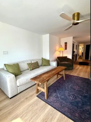 $2,900 | 2895 White Mountain Highway, Unit 2, Conway, NH 03860