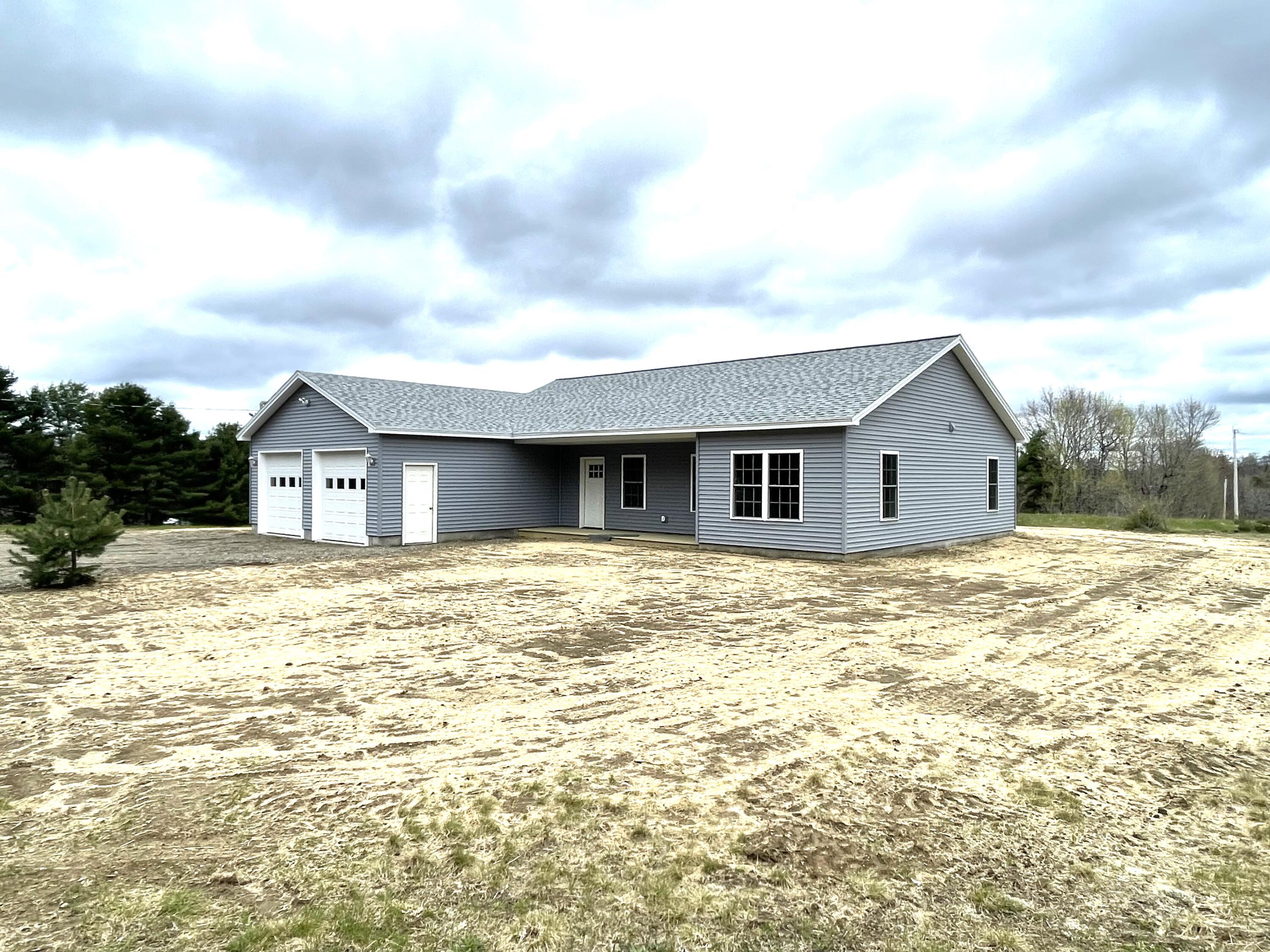 7 Kidder Road South China, ME 04358 - Photo 3 of 17 Exterior