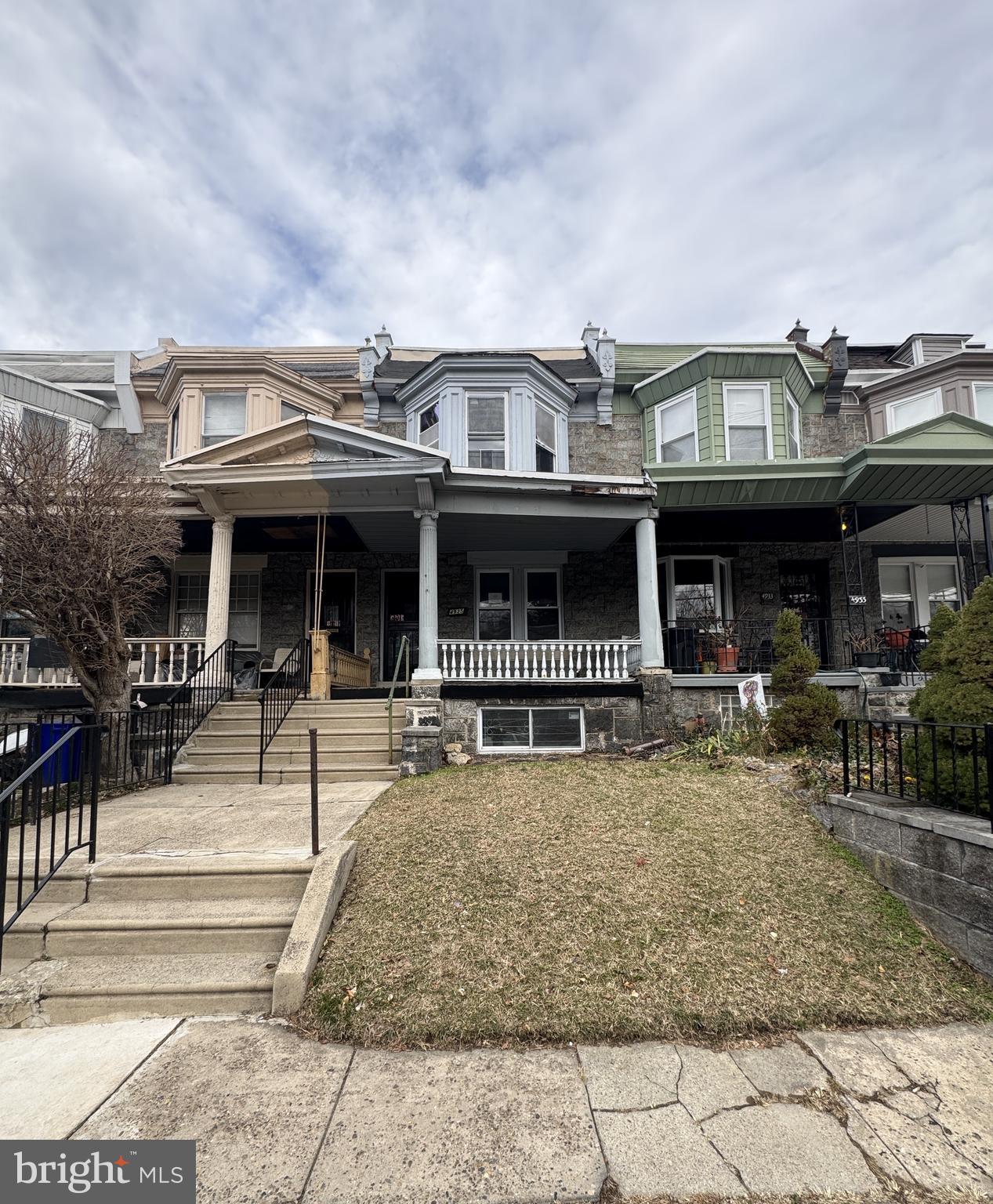 a view of a building with a outdoor space