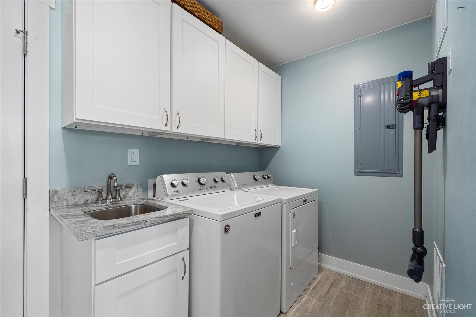 314 Brookside Circle Wheaton, IL 60187 - Photo 23 of 26