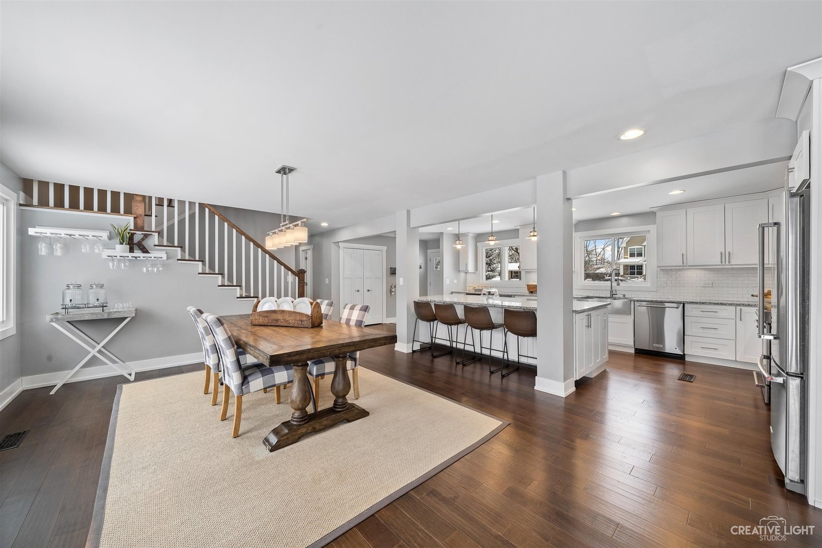 314 Brookside Circle Wheaton, IL 60187 - Photo 6 of 26