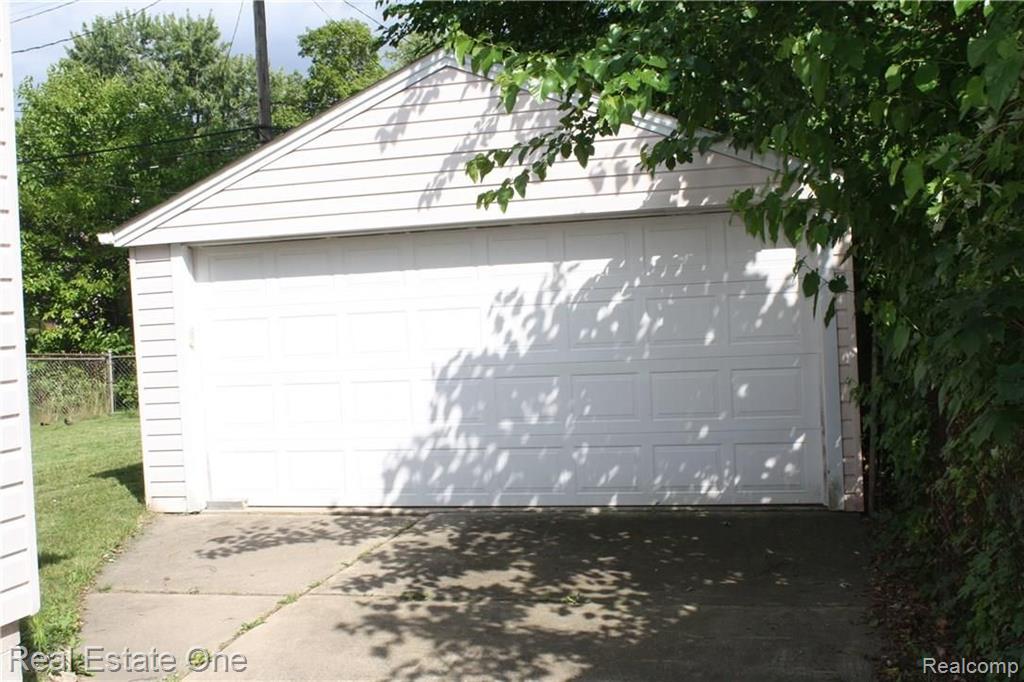 2633 Stephens Street Dearborn, MI 48124 - Photo 24 of 31
