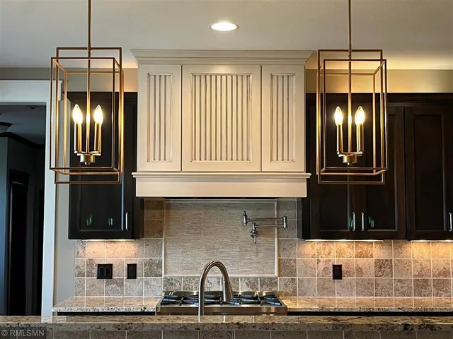 $1,375,000 | 11881 58th Street North, Lake Elmo, MN 55042