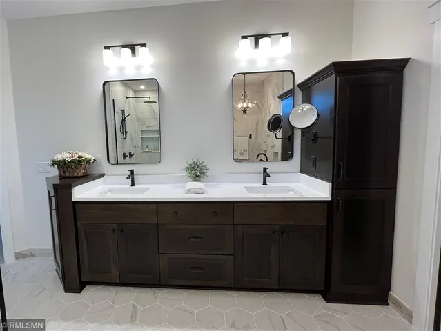 $1,375,000 | 11881 58th Street North, Lake Elmo, MN 55042