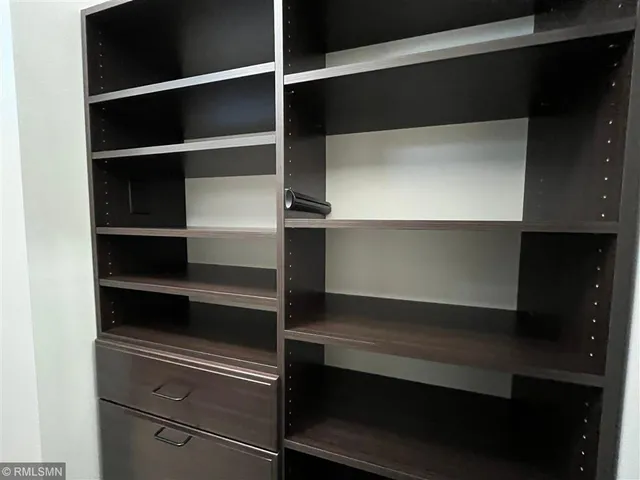 $1,375,000 | 11881 58th Street North, Lake Elmo, MN 55042