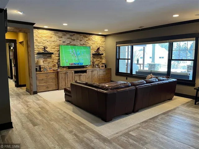 $1,375,000 | 11881 58th Street North, Lake Elmo, MN 55042