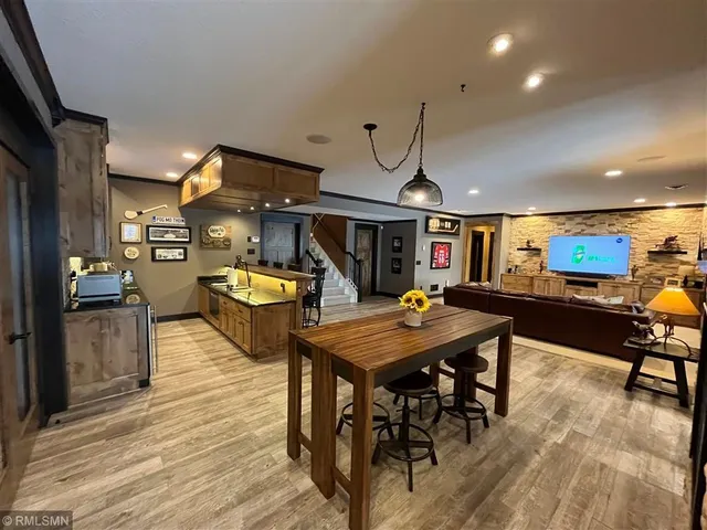 $1,375,000 | 11881 58th Street North, Lake Elmo, MN 55042