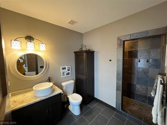 $1,375,000 | 11881 58th Street North, Lake Elmo, MN 55042