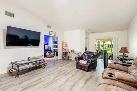 $245,000 | 134 Maggie Way, Sebastian, FL 32958