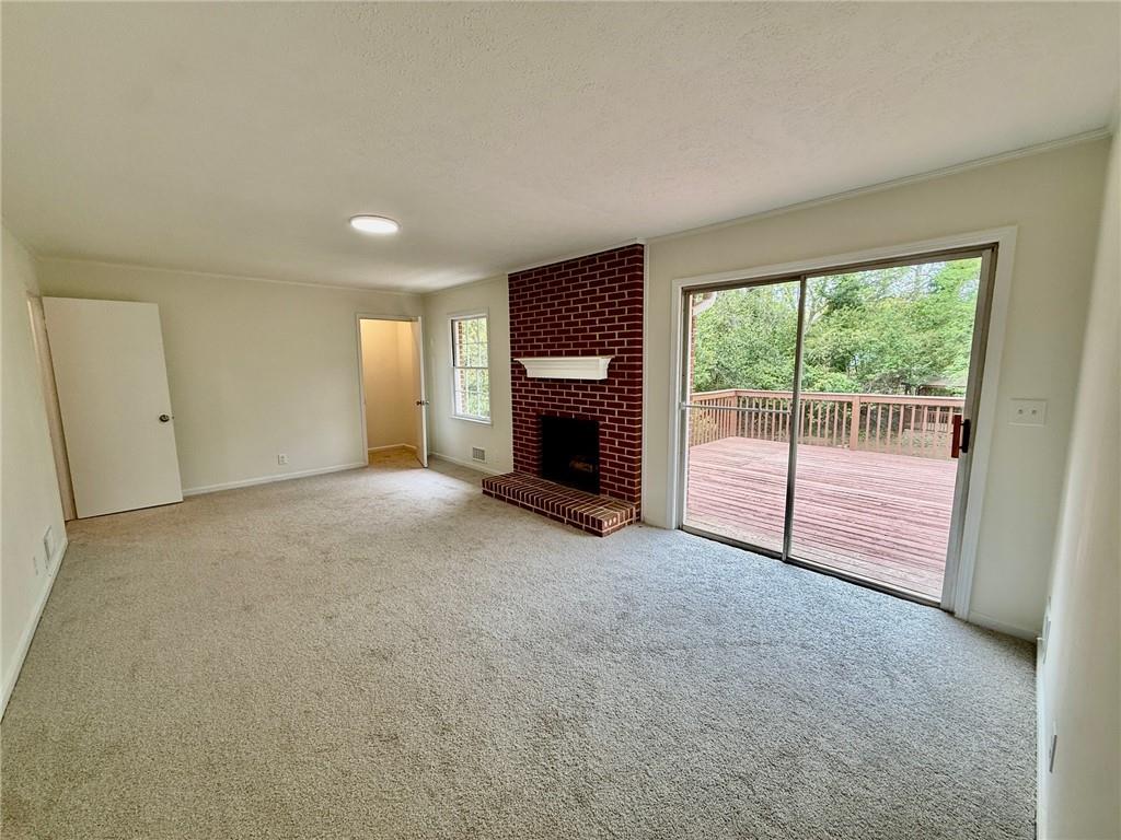 527 Rimrock Trail Stone Mountain, GA 30083 - Photo 12 of 37