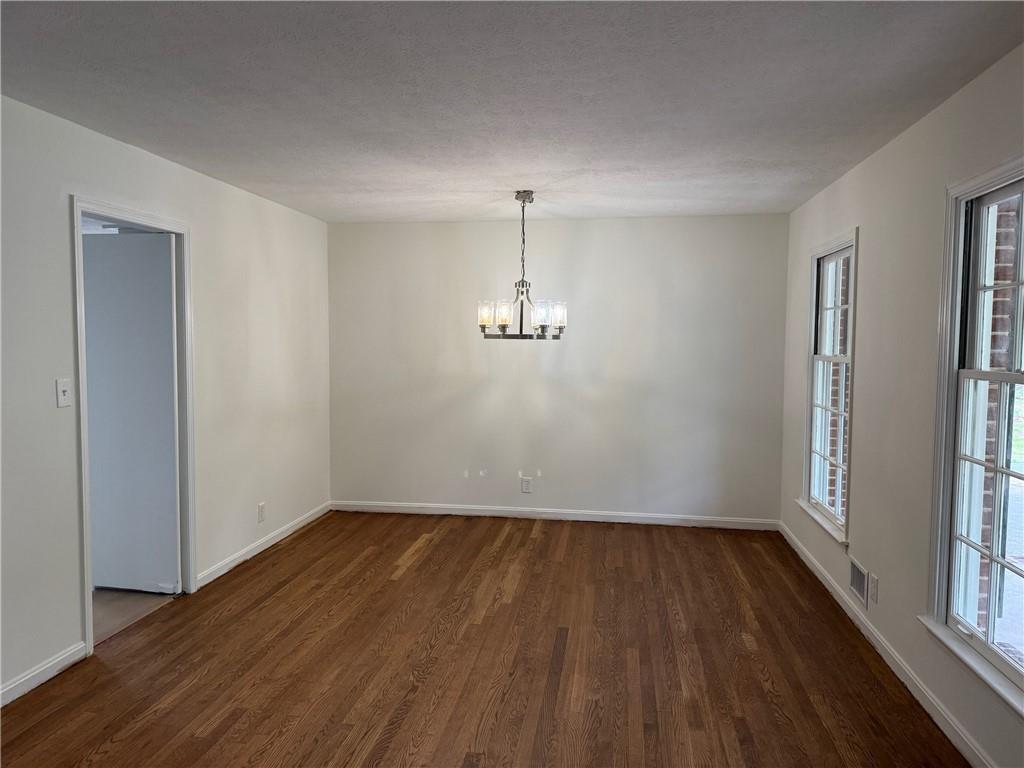 527 Rimrock Trail Stone Mountain, GA 30083 - Photo 15 of 37