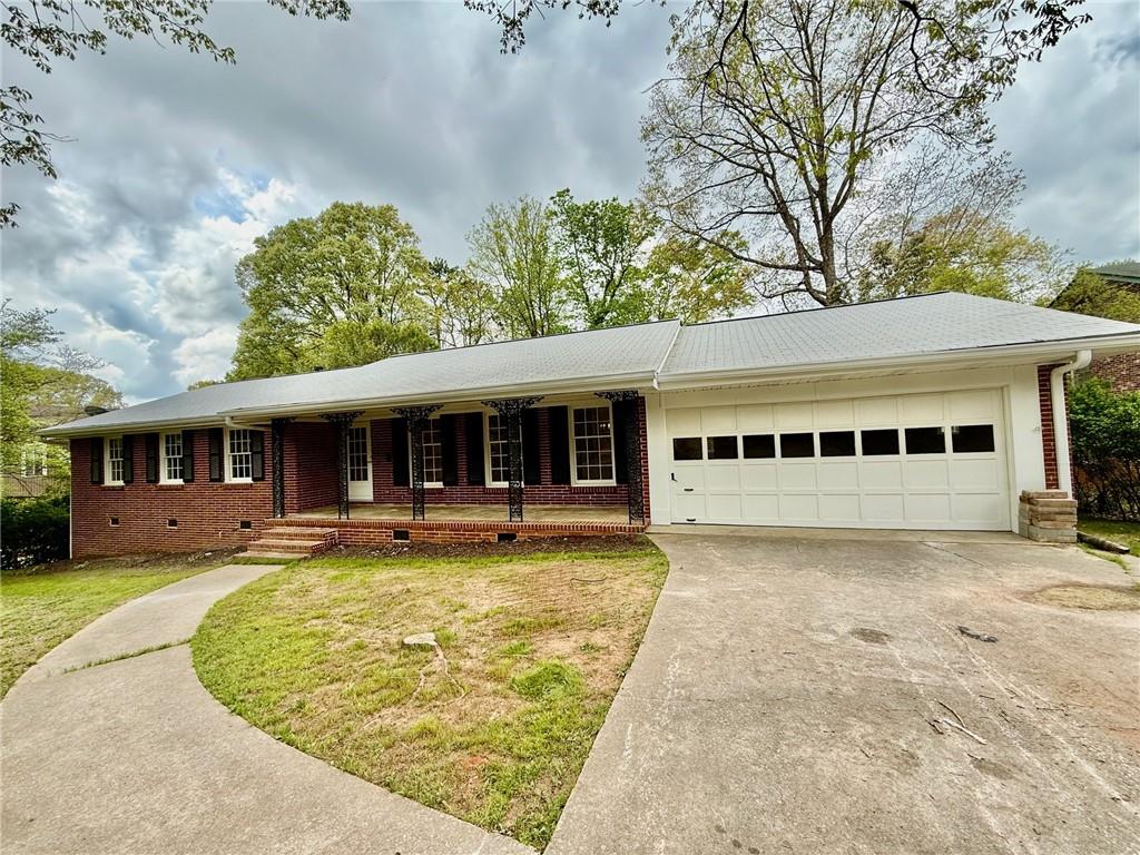 527 Rimrock Trail Stone Mountain, GA 30083 - Photo 3 of 37