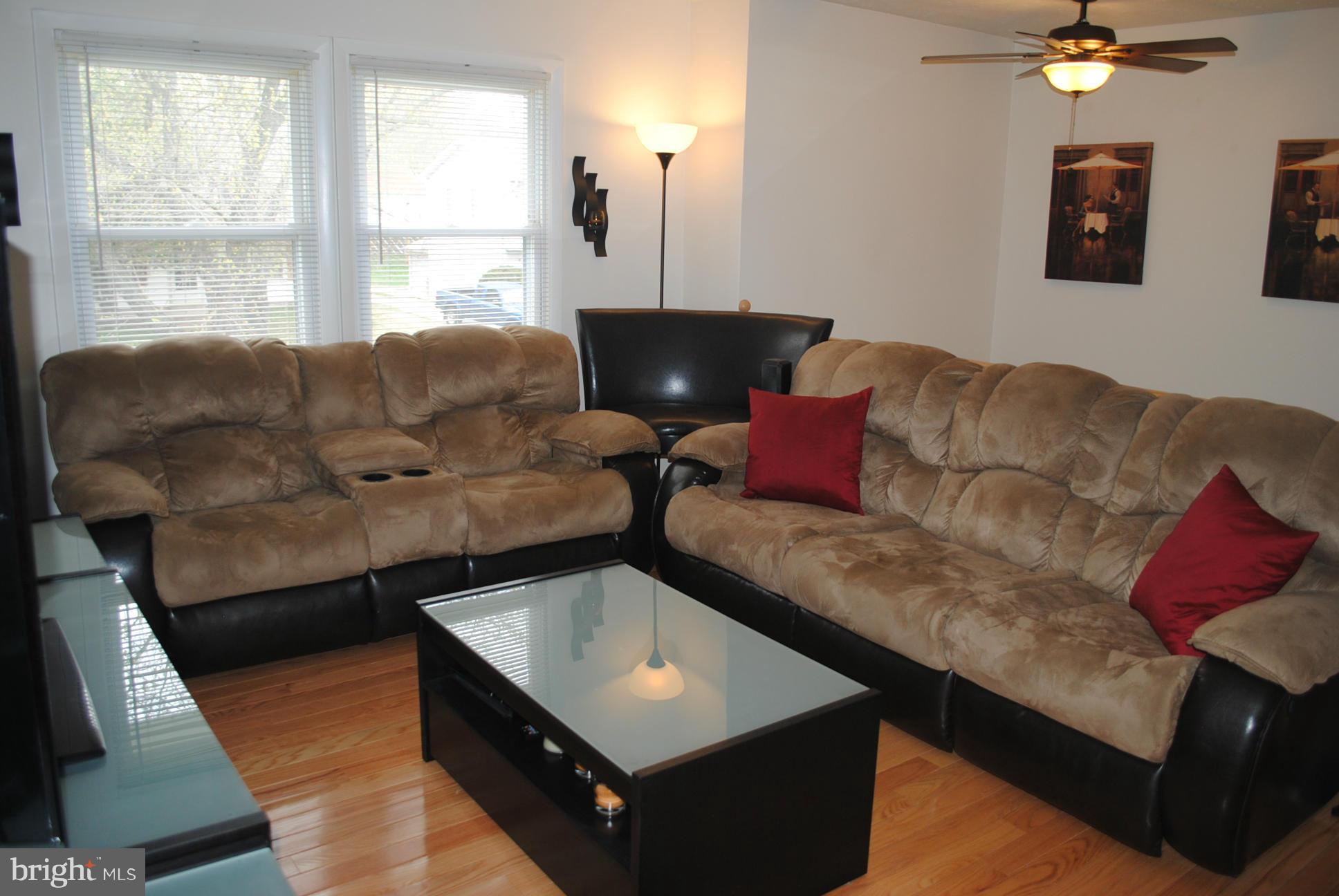 7913 Coventry Road Severn, MD 21144 - Photo 2 of 21 Living Room