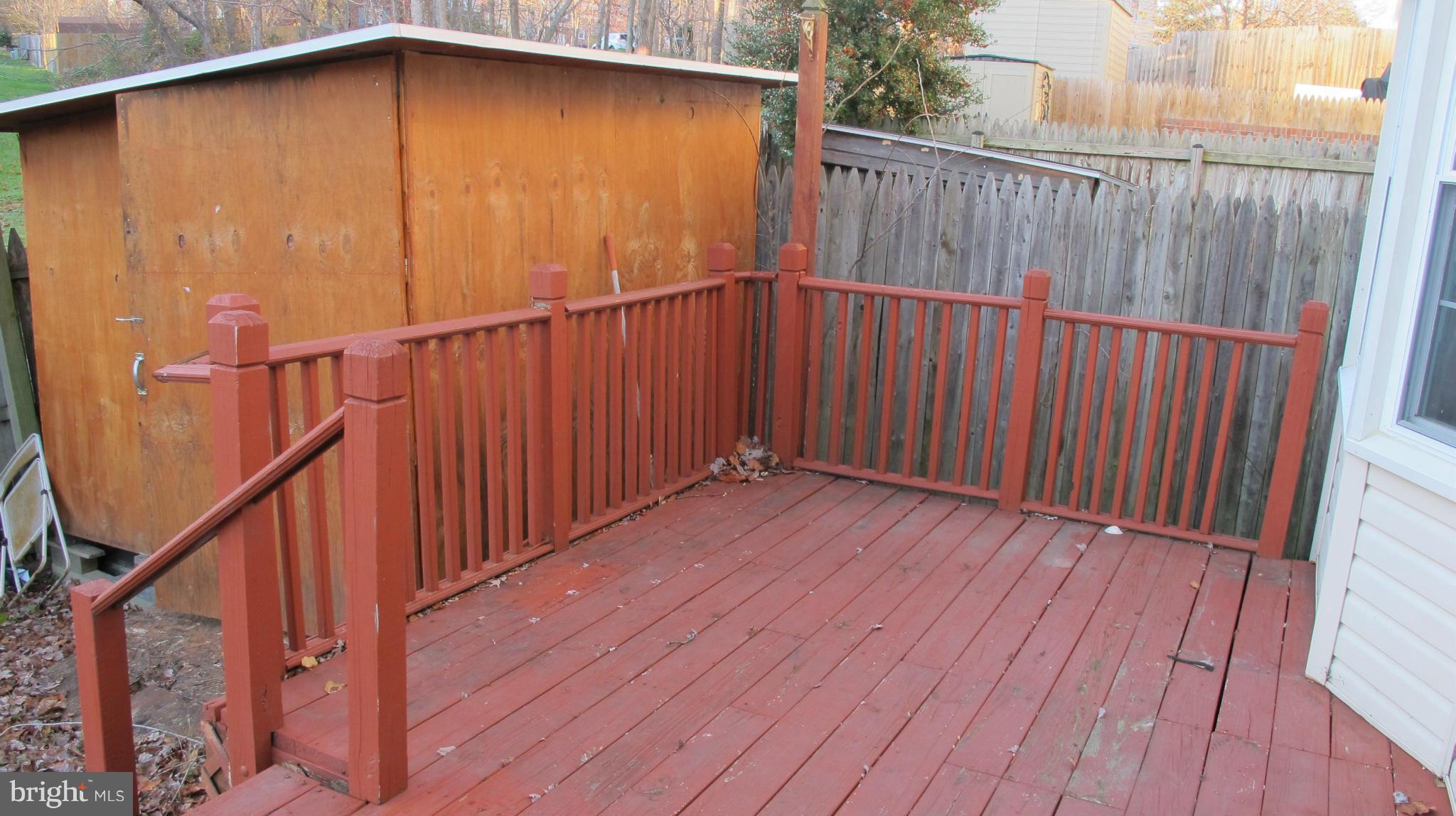2902 Seminole Road Woodbridge, VA 22192 - Photo 13 of 24 a view of a wooden deck