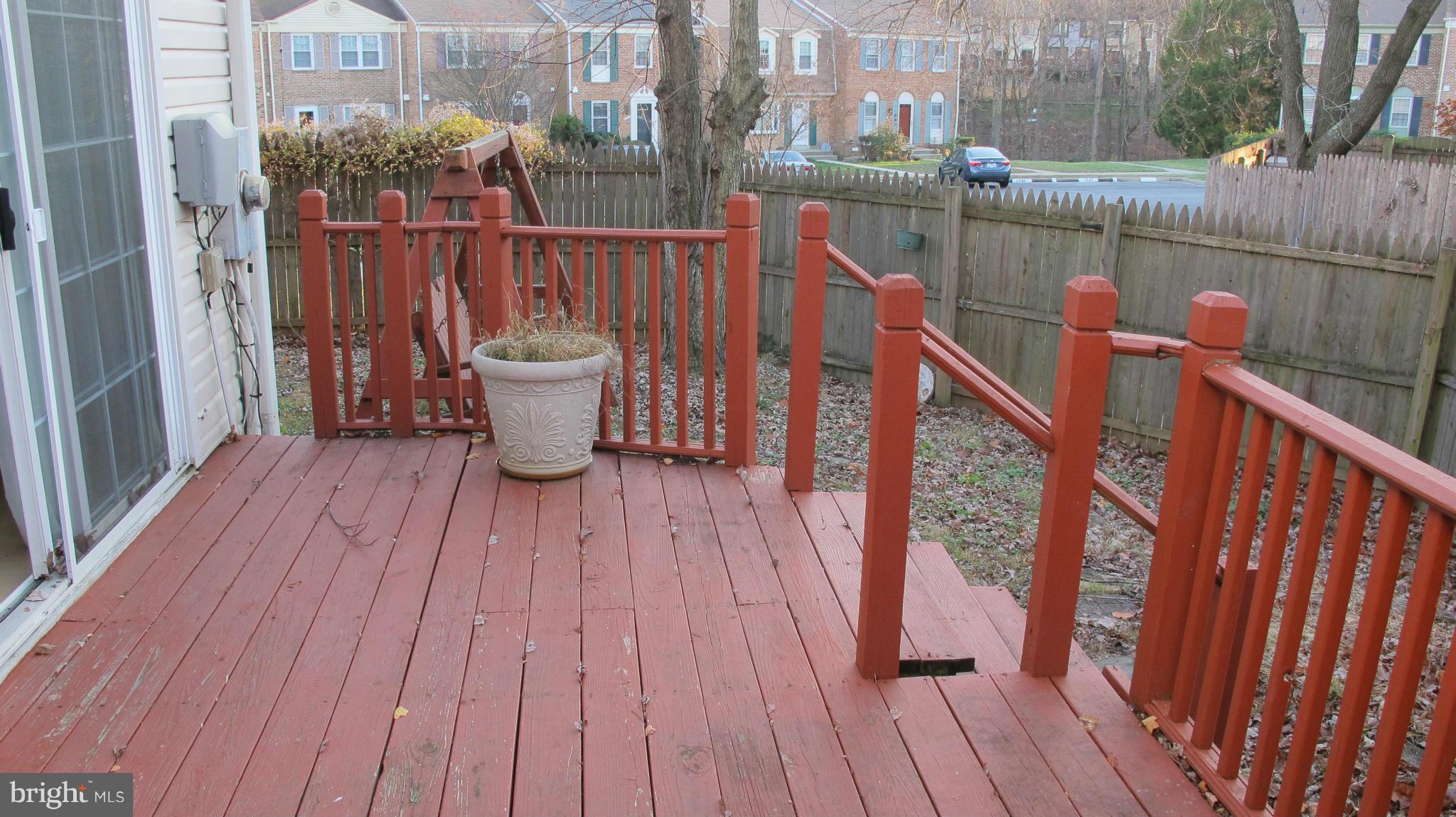 2902 Seminole Road Woodbridge, VA 22192 - Photo 14 of 24 a view of a balcony with wooden floor