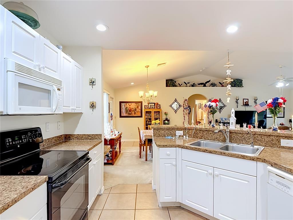 2903 38th Street Southwest Lehigh Acres, FL 33976 - Photo 23 of 78