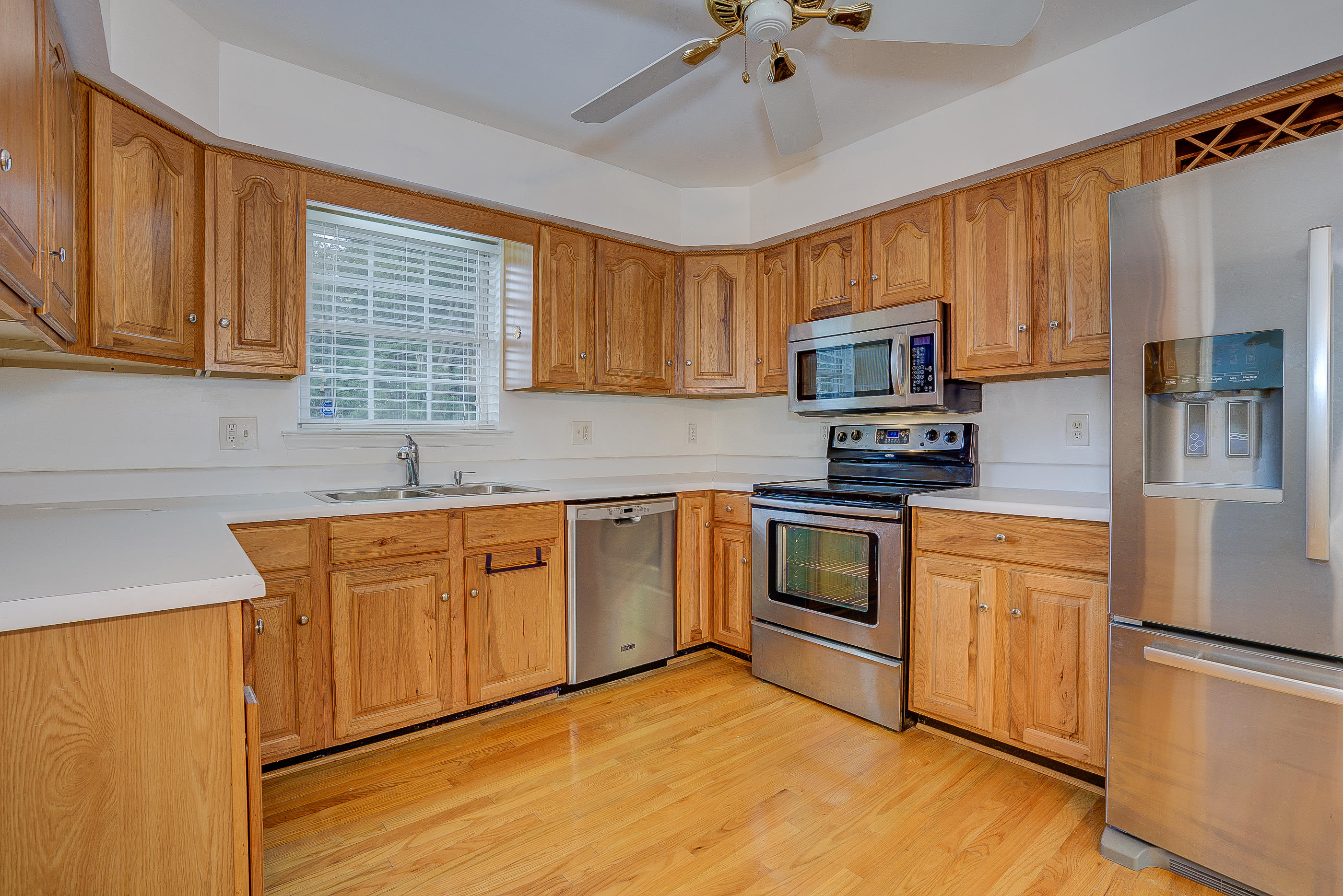 3633 Laurel Ridge Road Northwest Roanoke, VA 24017 - Photo 13 of 42 16