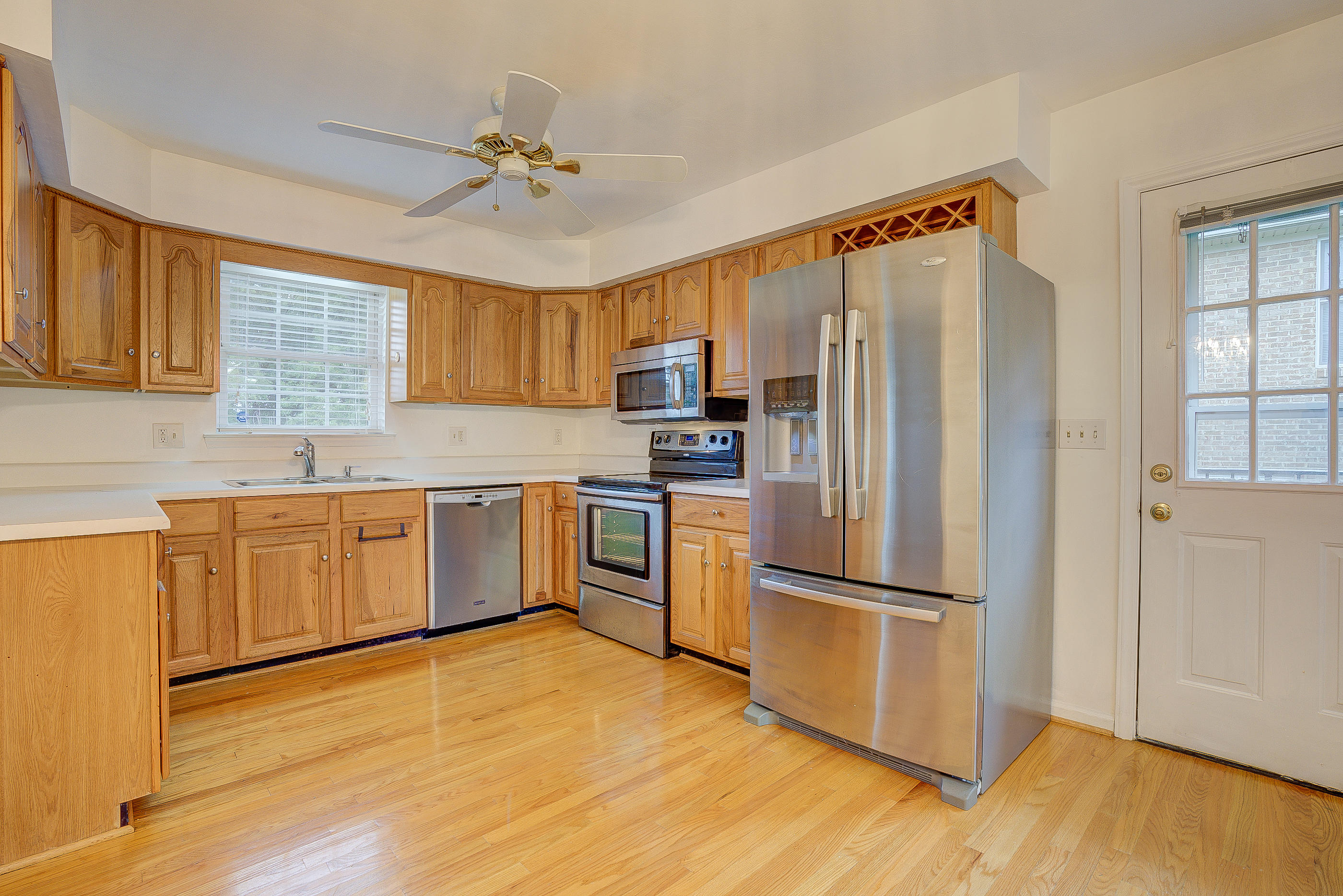 3633 Laurel Ridge Road Northwest Roanoke, VA 24017 - Photo 14 of 42 26