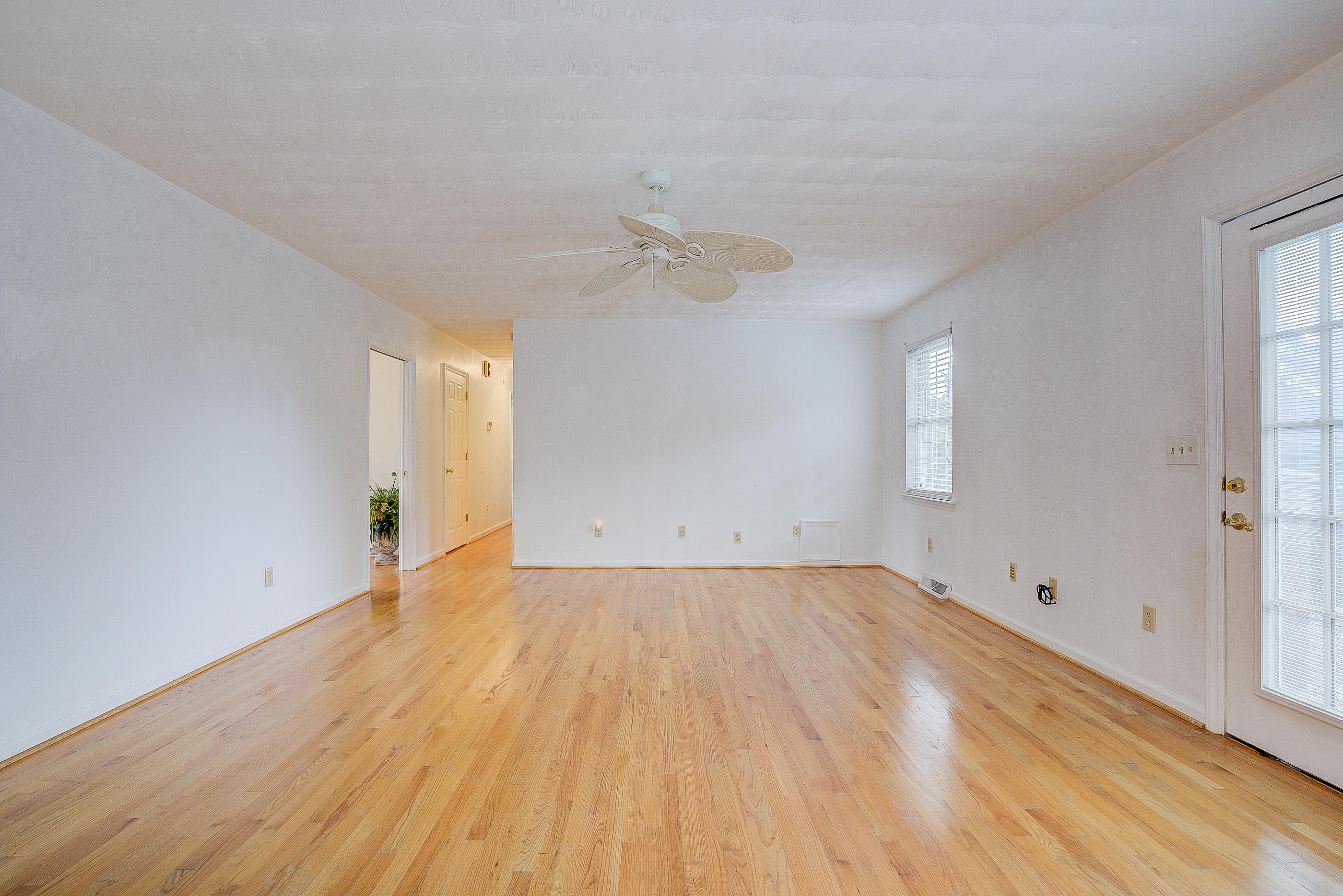 3633 Laurel Ridge Road Northwest Roanoke, VA 24017 - Photo 17 of 42 23
