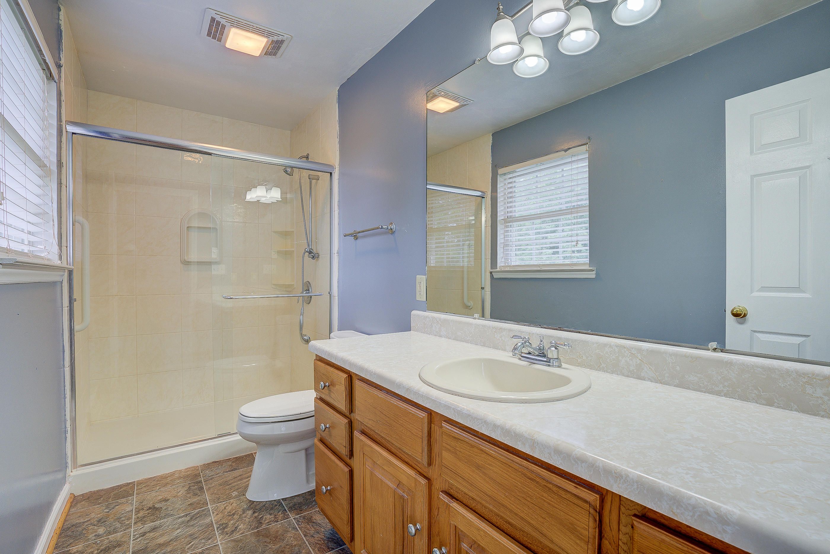 3633 Laurel Ridge Road Northwest Roanoke, VA 24017 - Photo 22 of 42 38