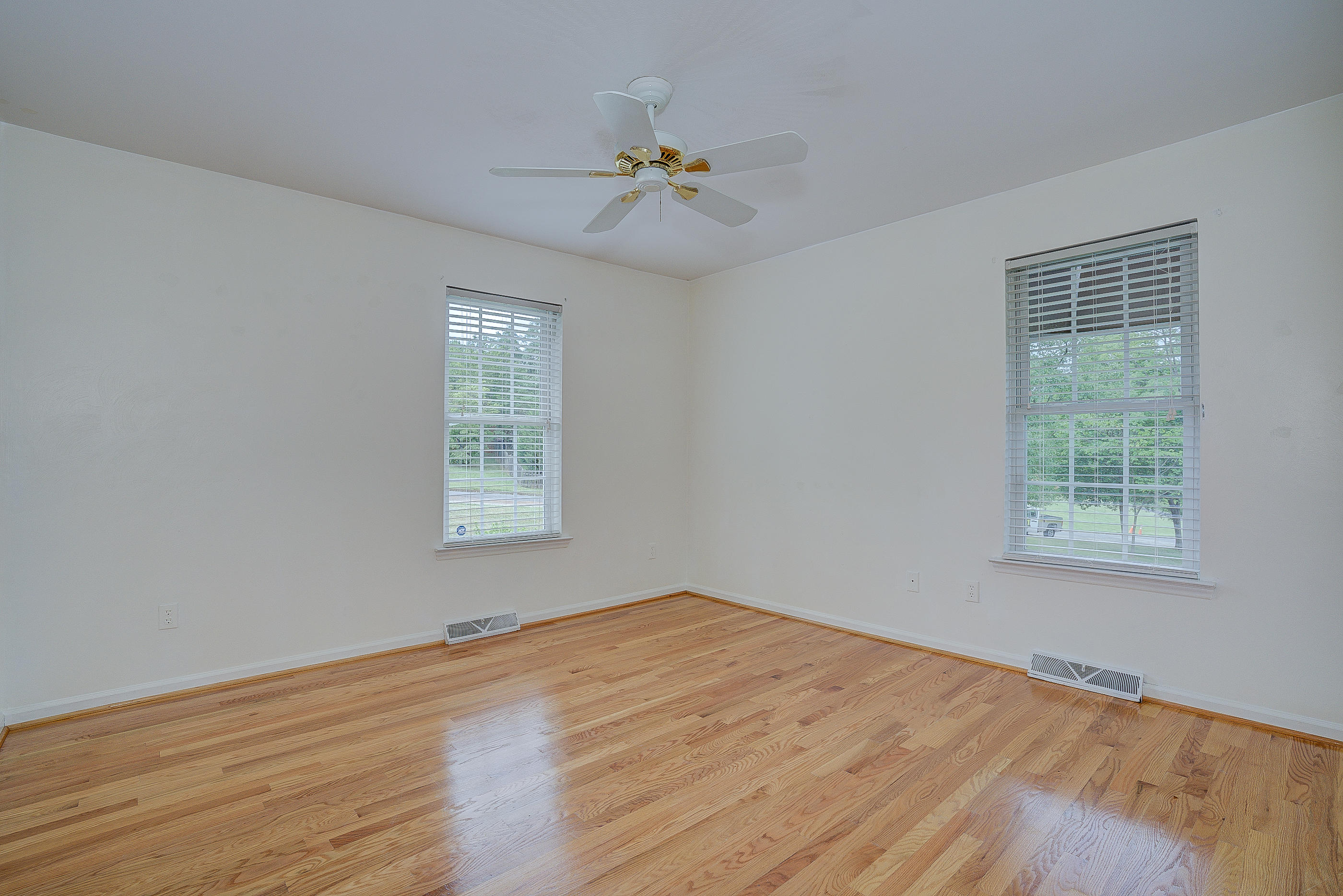 3633 Laurel Ridge Road Northwest Roanoke, VA 24017 - Photo 25 of 42 46