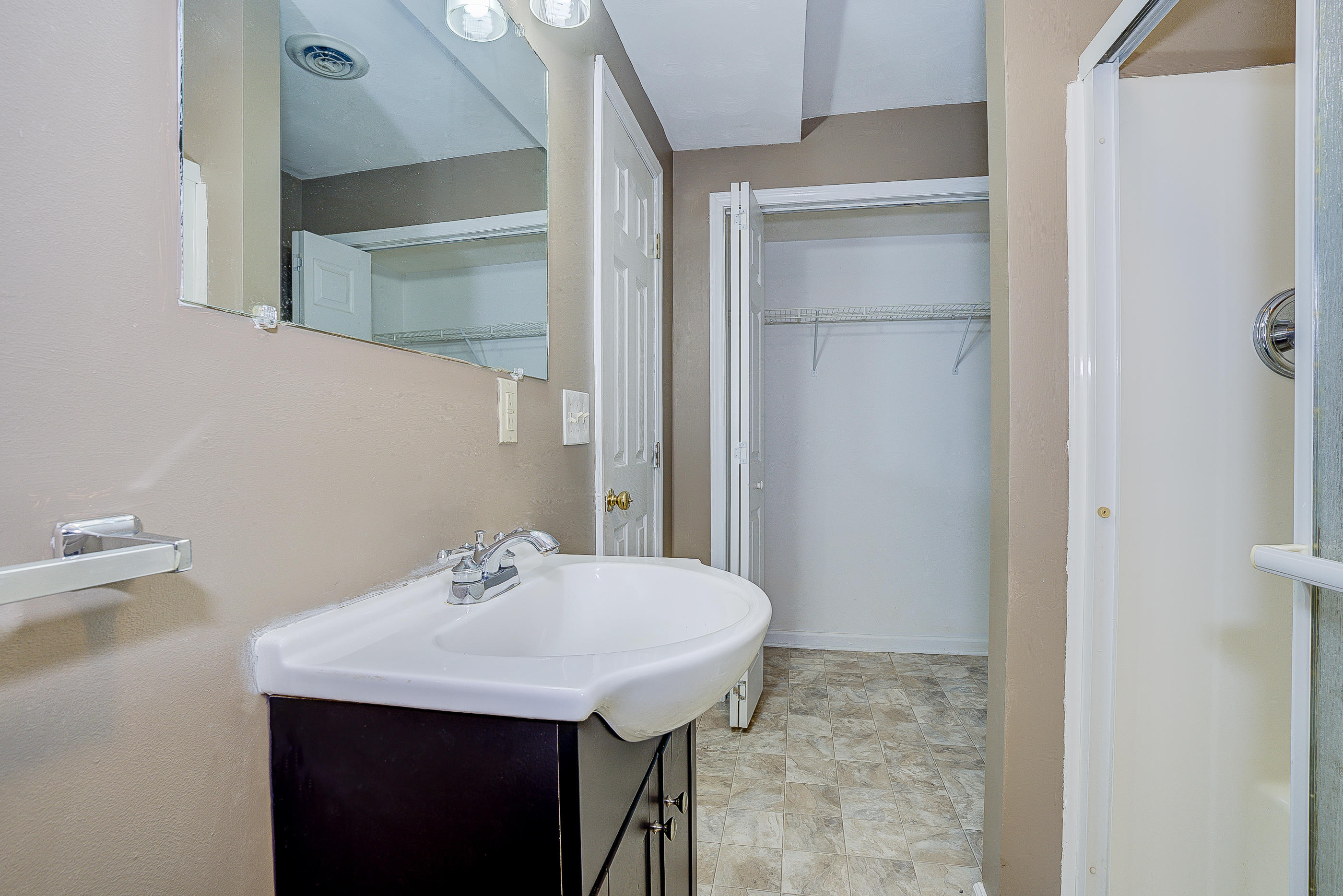 3633 Laurel Ridge Road Northwest Roanoke, VA 24017 - Photo 29 of 42 57