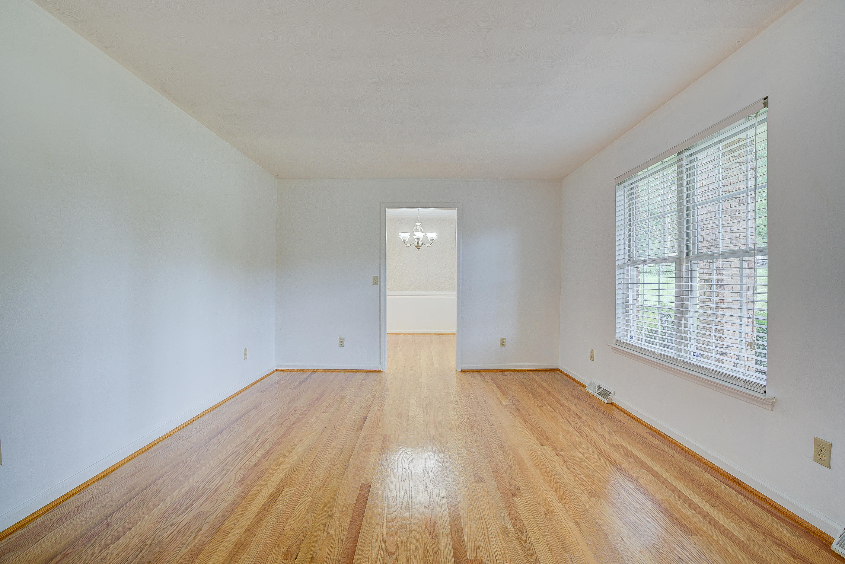 3633 Laurel Ridge Road Northwest Roanoke, VA 24017 - Photo 5 of 42 04