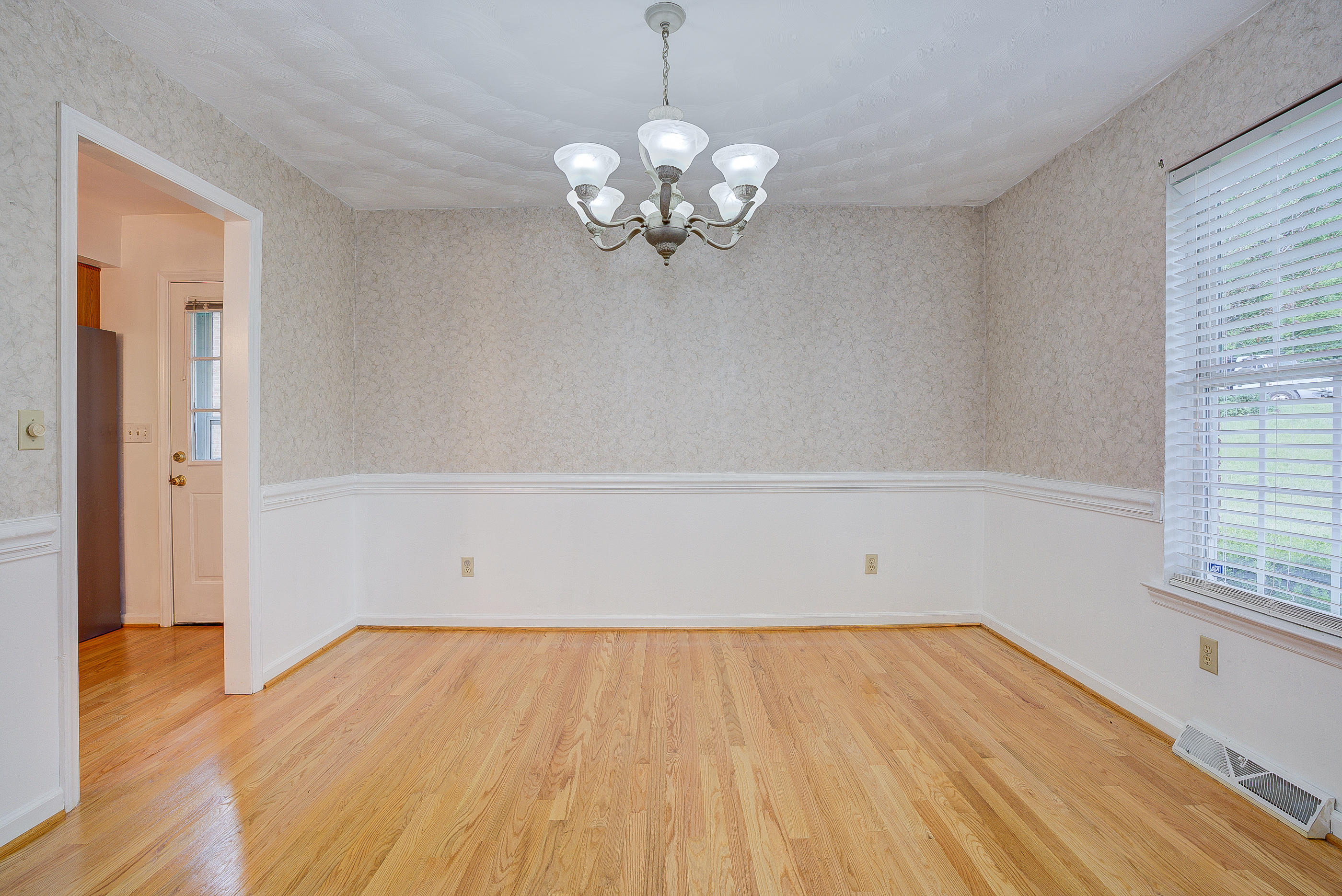 3633 Laurel Ridge Road Northwest Roanoke, VA 24017 - Photo 7 of 42 07