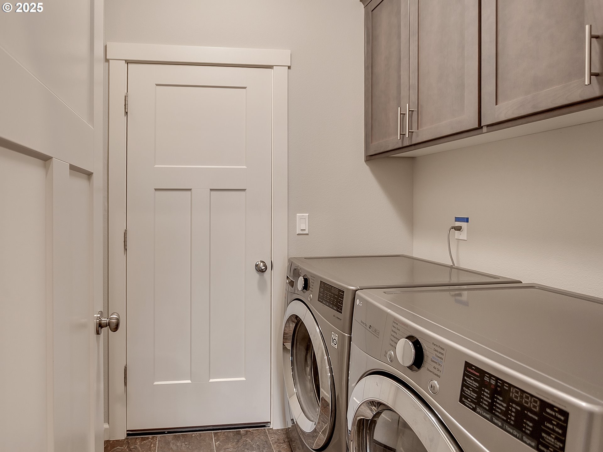 472 Southwest 16th Avenue Canby, OR 97013 - Photo 21 of 44 Laundry