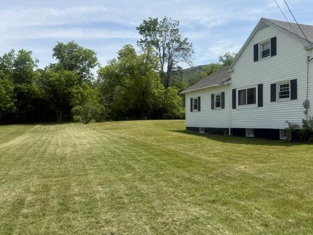 380 Stratton Road Rutland, VT 05701 - Photo 2 of 28