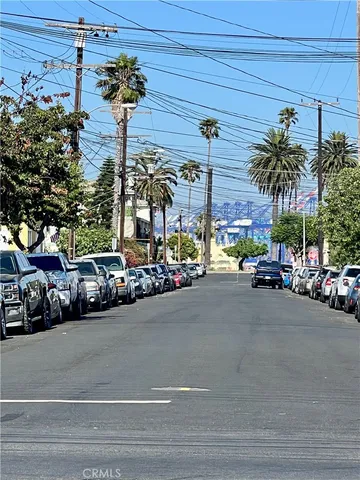 $2,800 | 355 West 14th Street, San Pedro, CA 90731