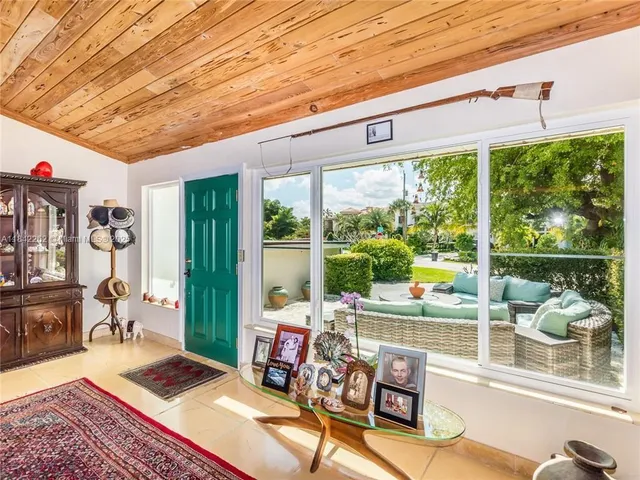 a living room filled with furniture