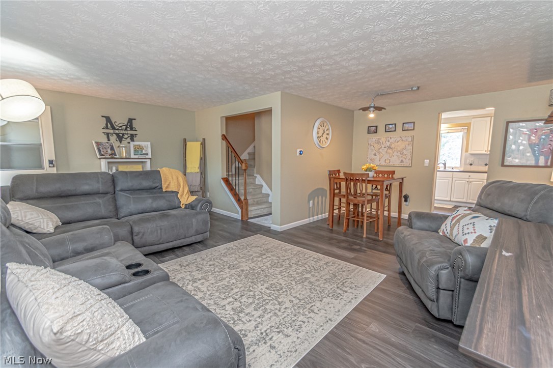 974 Hampton Ridge Drive, Unit F Akron, OH 44313 - Photo 6 of 24 Gallery Image 6