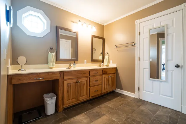 $1,429,000 | 845 McMinnville Highway, Sparta, TN 38583